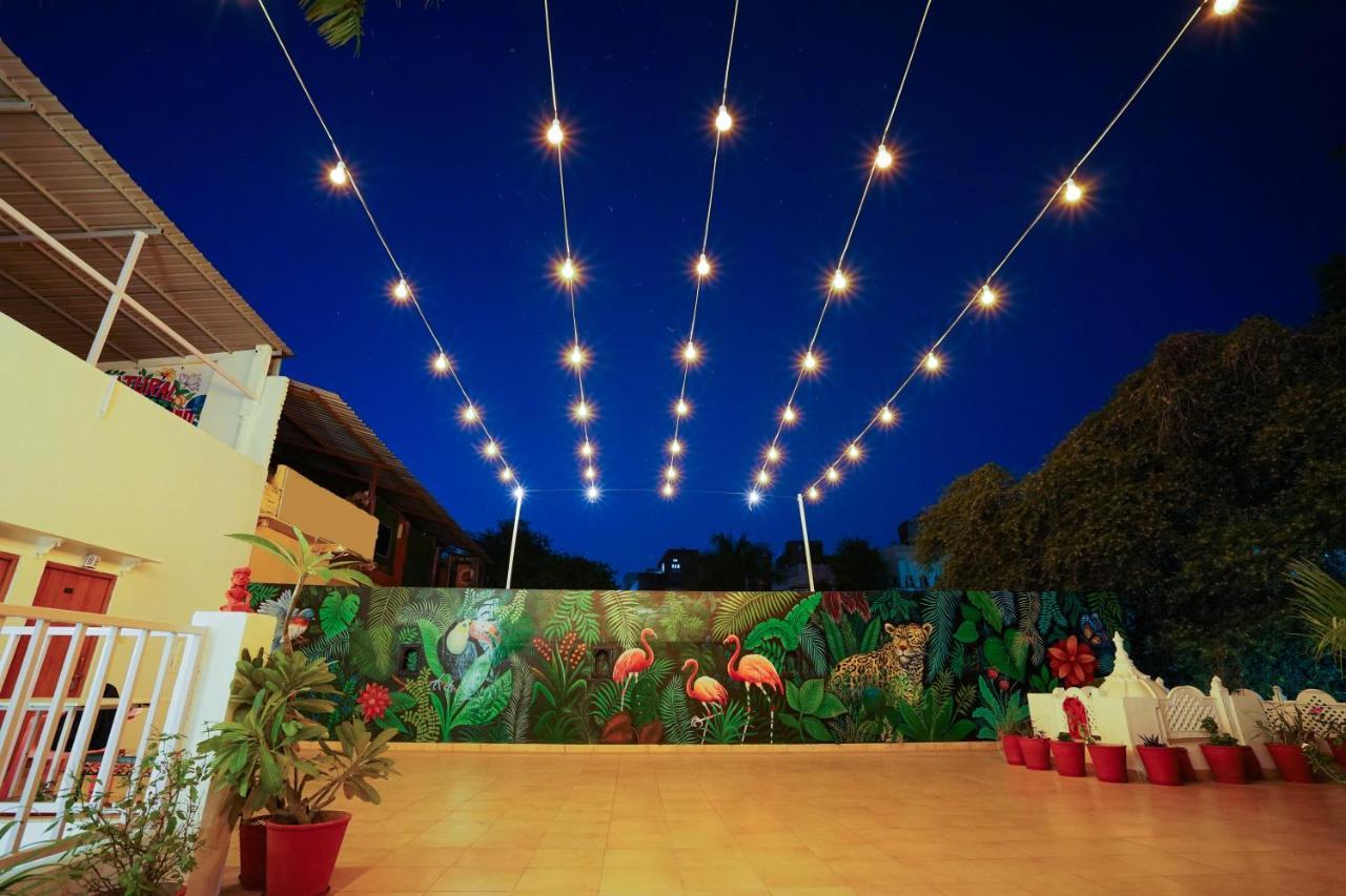 Natural Lake View Hotel Udaipur Exterior foto